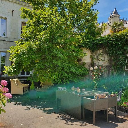 Vue Sur Chateau Et Loire سوموور المظهر الخارجي الصورة